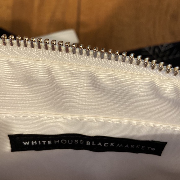 WHBM White Floral Clutch - Picture 11 of 12